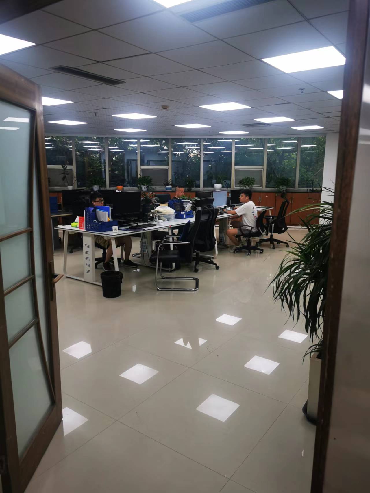 運(yùn)營(yíng)中心